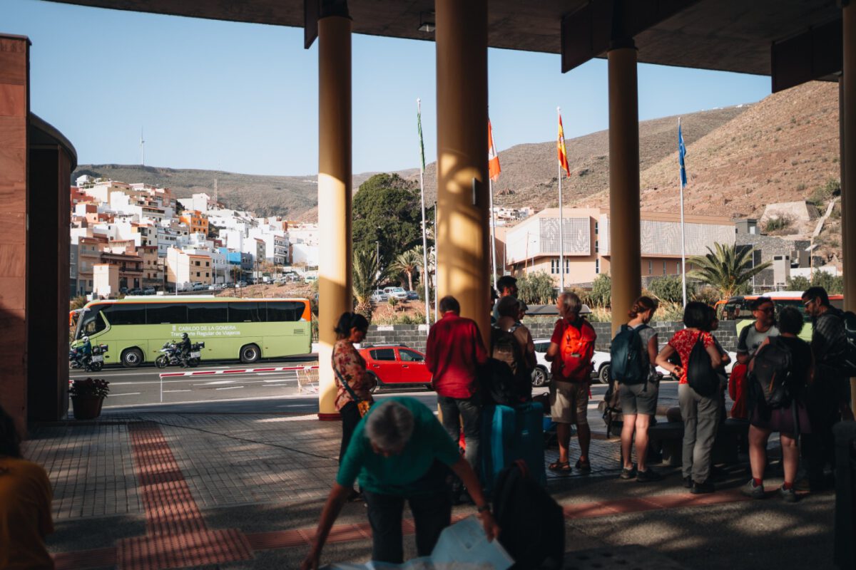 El Cabildo concluye los trabajos de mejora de la accesibilidad de las estaciones de guagua de la isla